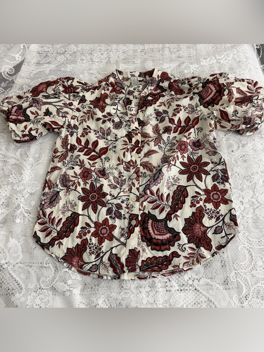 Joie Linen Blend Cream and Maroon Floral Button Down Top. Size Small